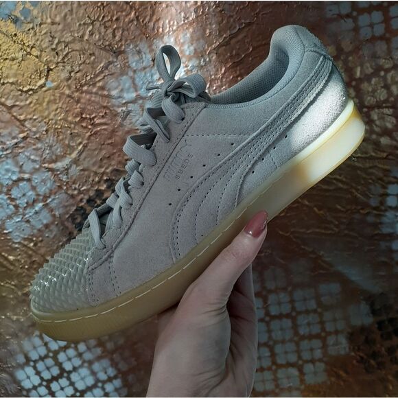 Puma Suede Sneakers - Picture 16 of 16